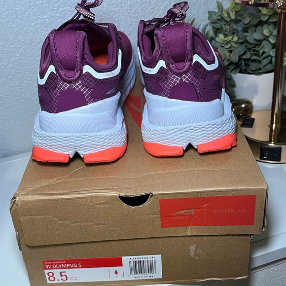 Altra Women's Olympus 5 Trail Running Shoes -W 8.5. Never Worn- 🆕 - Picture 6 of 9